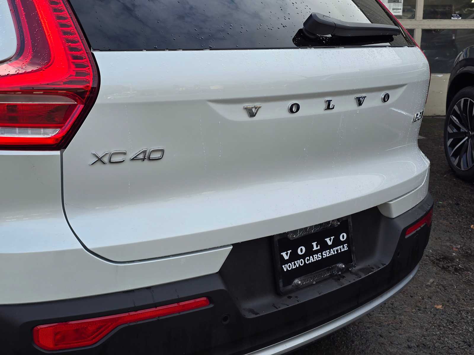 2025 Volvo XC40 Core - Photo 12