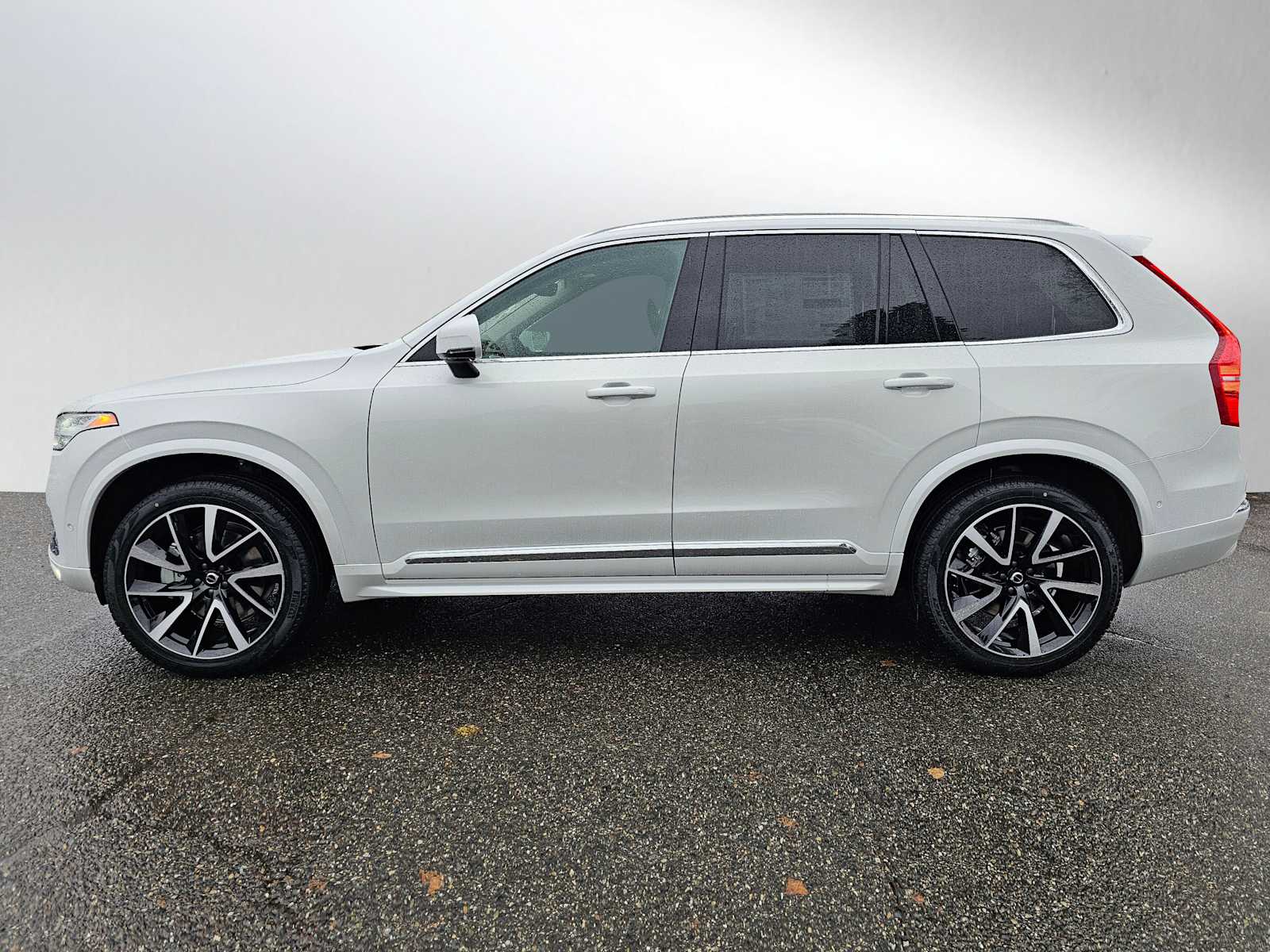 2025 Volvo XC90 Plus photo 3