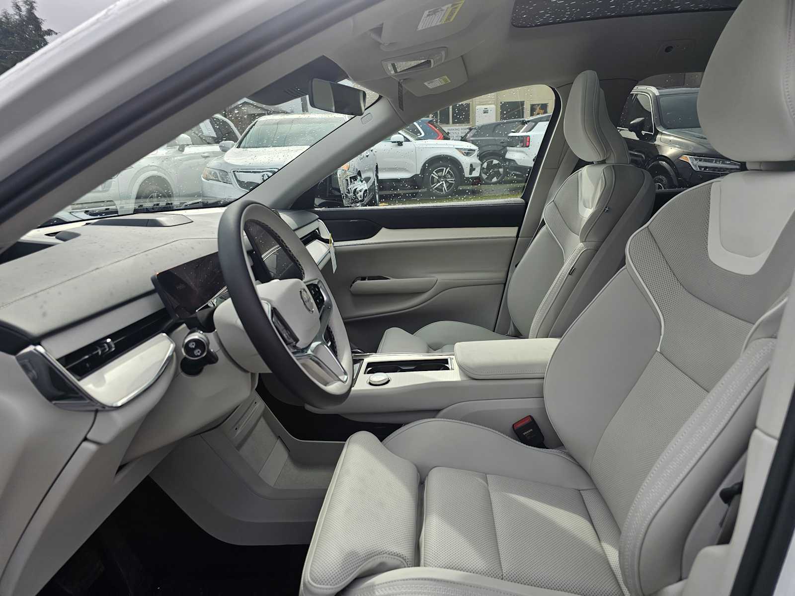 2025 Volvo EX90 Ultra - Photo 23
