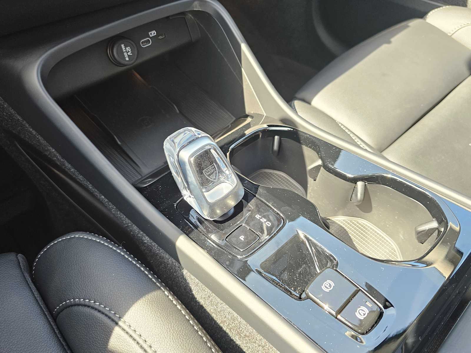 2025 Volvo XC40 Ultra - Photo 23