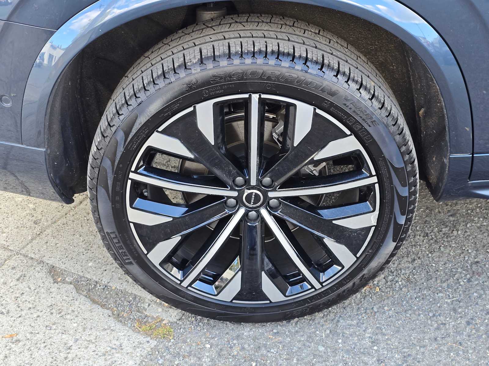 2026 Volvo XC90 Ultra - Photo 9