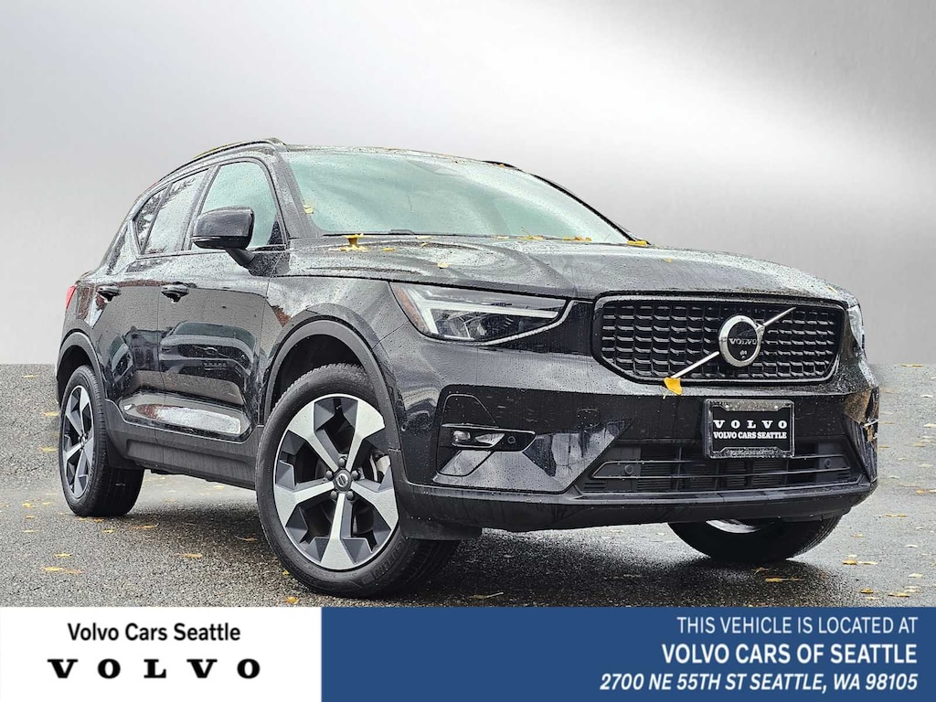 Certified 2025 Volvo XC40 B5 Plus Dark Theme SUV