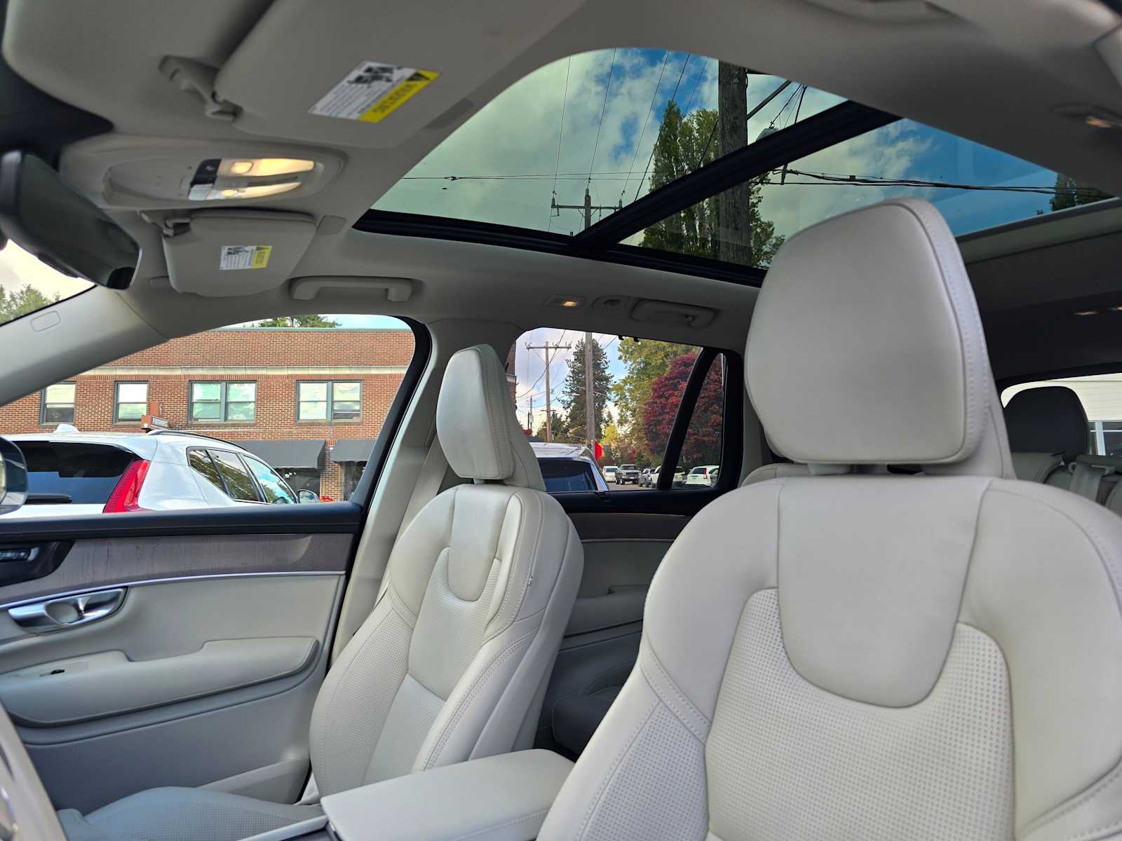 2026 Volvo XC90 Ultra - Photo 22