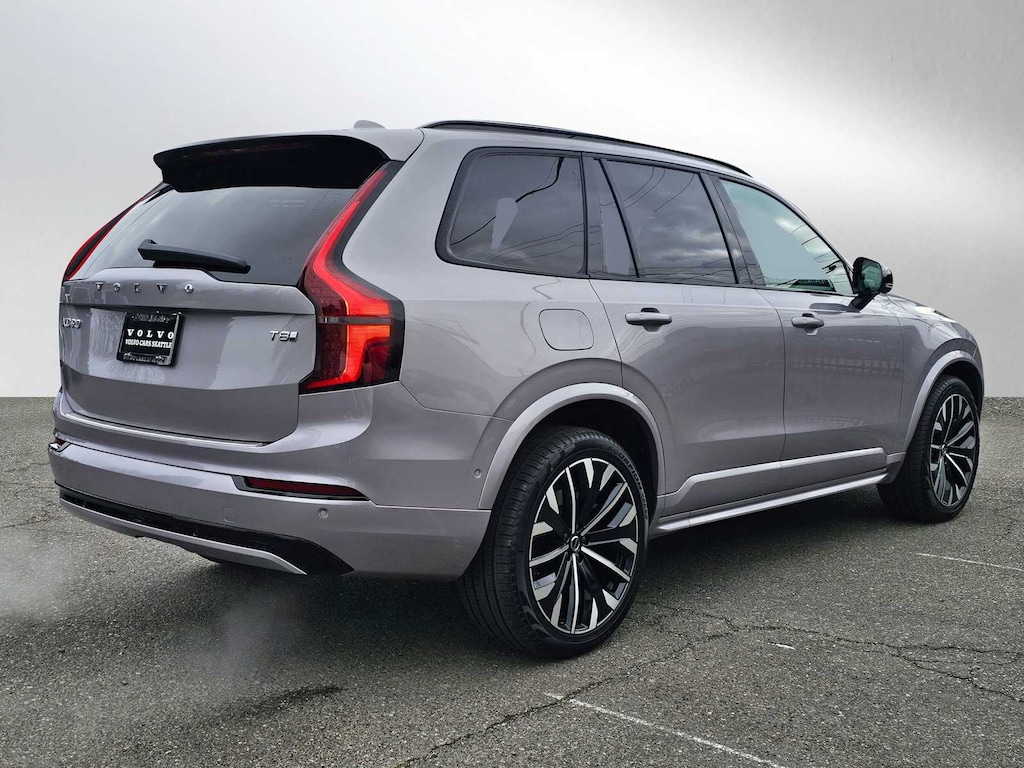 New 2026 Volvo XC90 plug-in hybrid T8 Ultra Dark Theme 7-Seater SUV