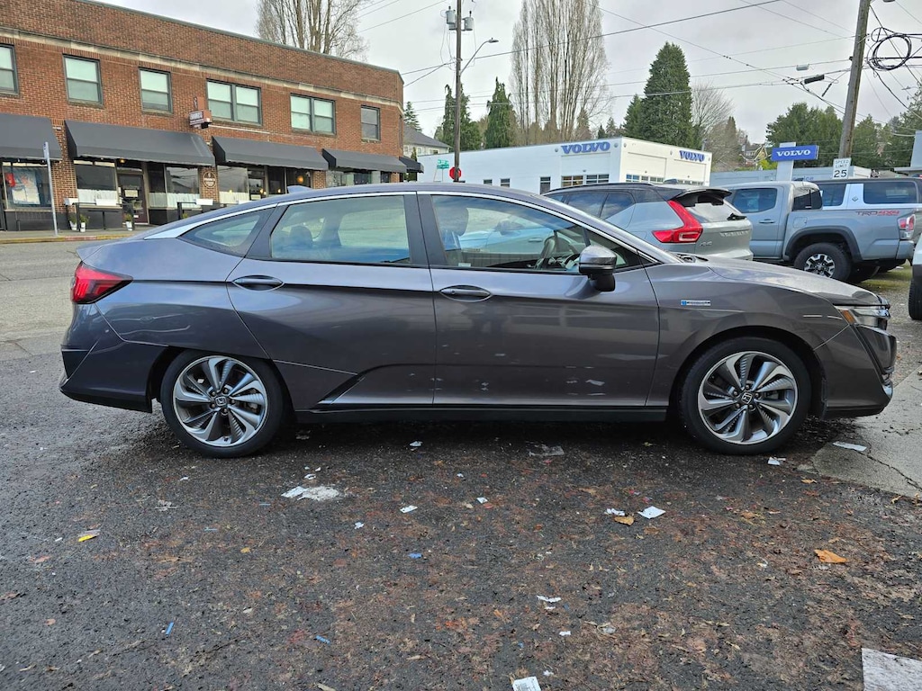 Used 2018 Honda Clarity Plug-In Hybrid Sedan