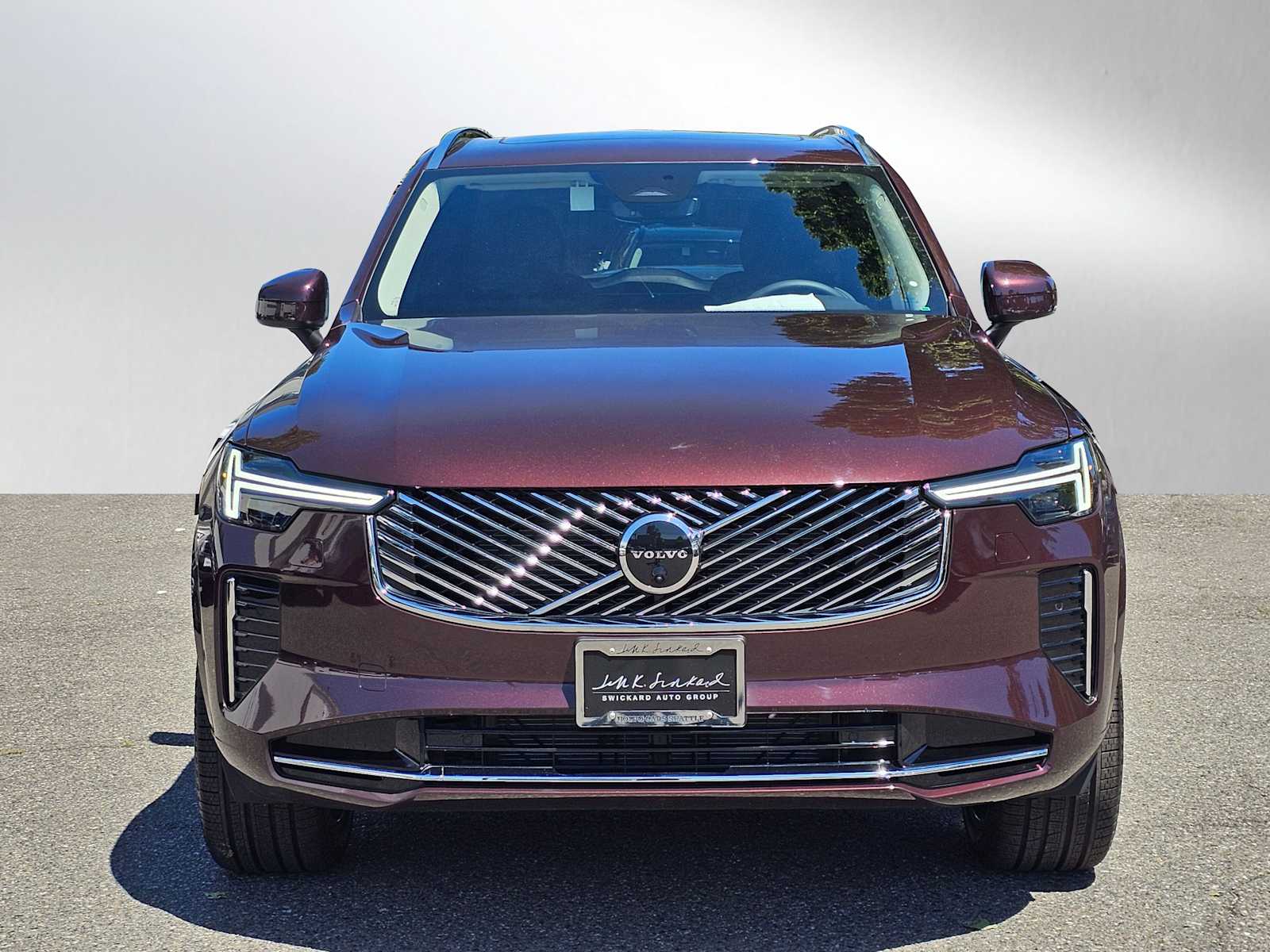 2025 Volvo XC90 B5 Plus photo 2