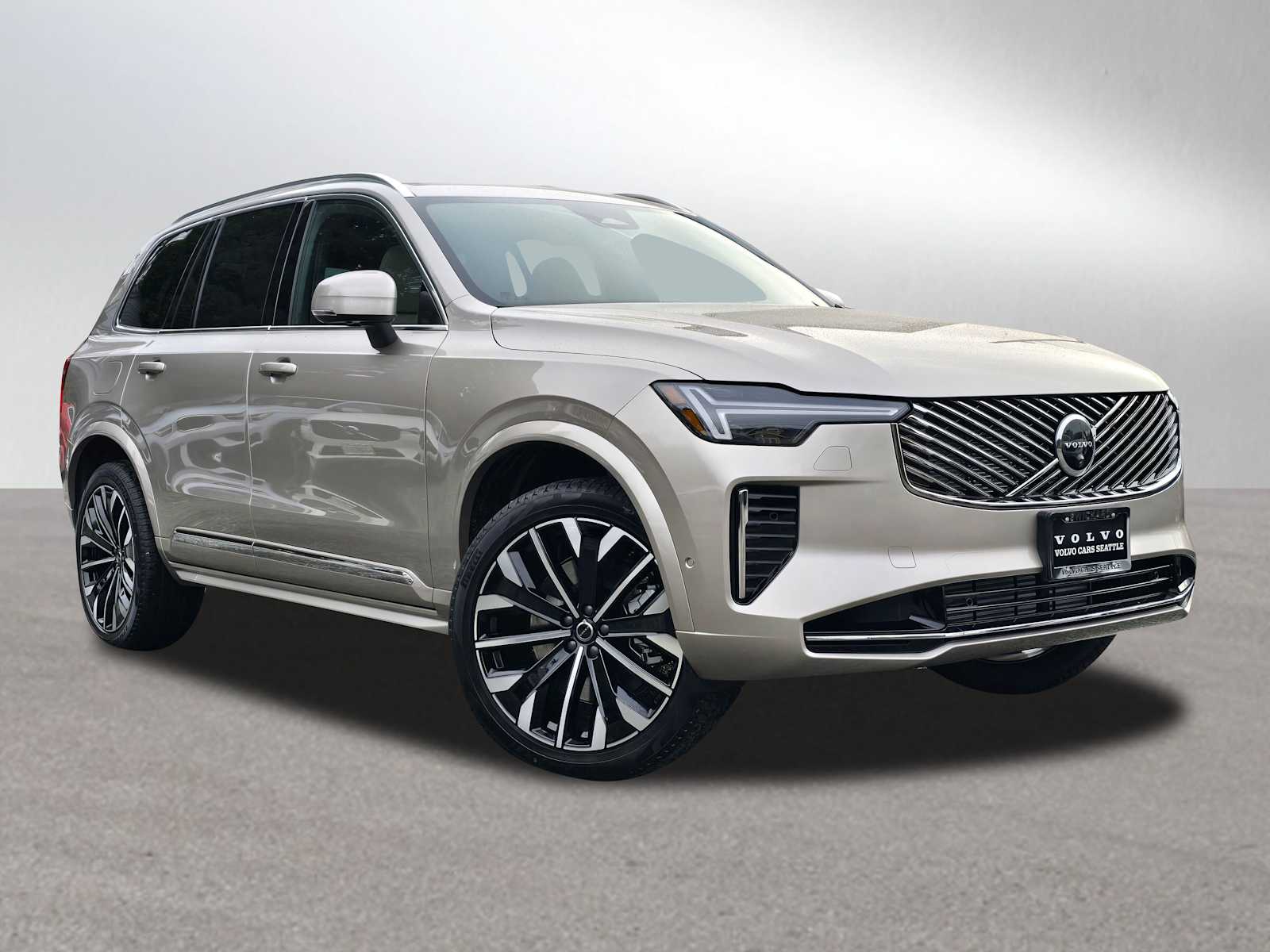2026 Volvo XC90 T8 Recharge Plus Bright 7-Seat 4WD's photo
