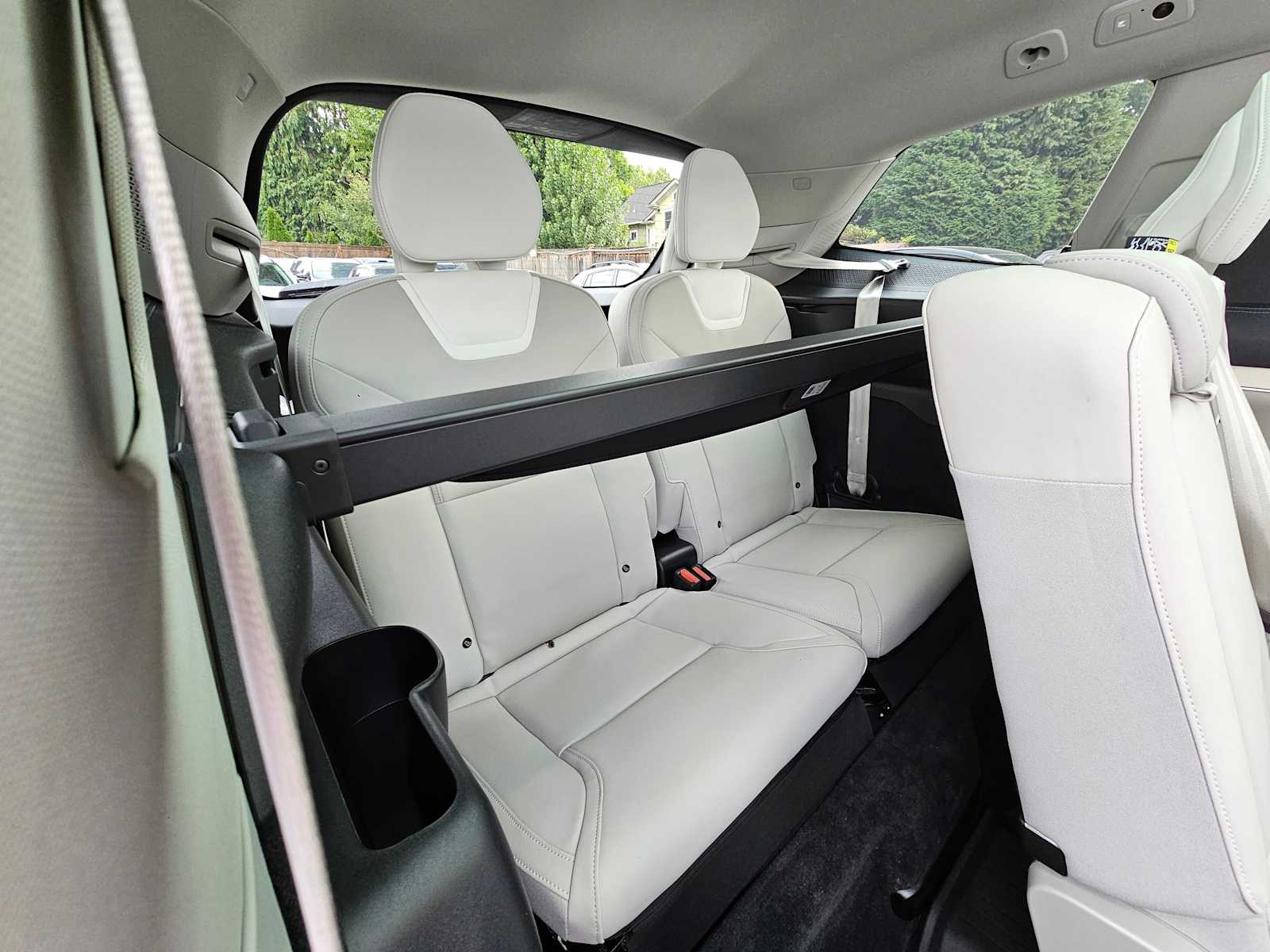 2025 Volvo EX90 Ultra - Photo 14