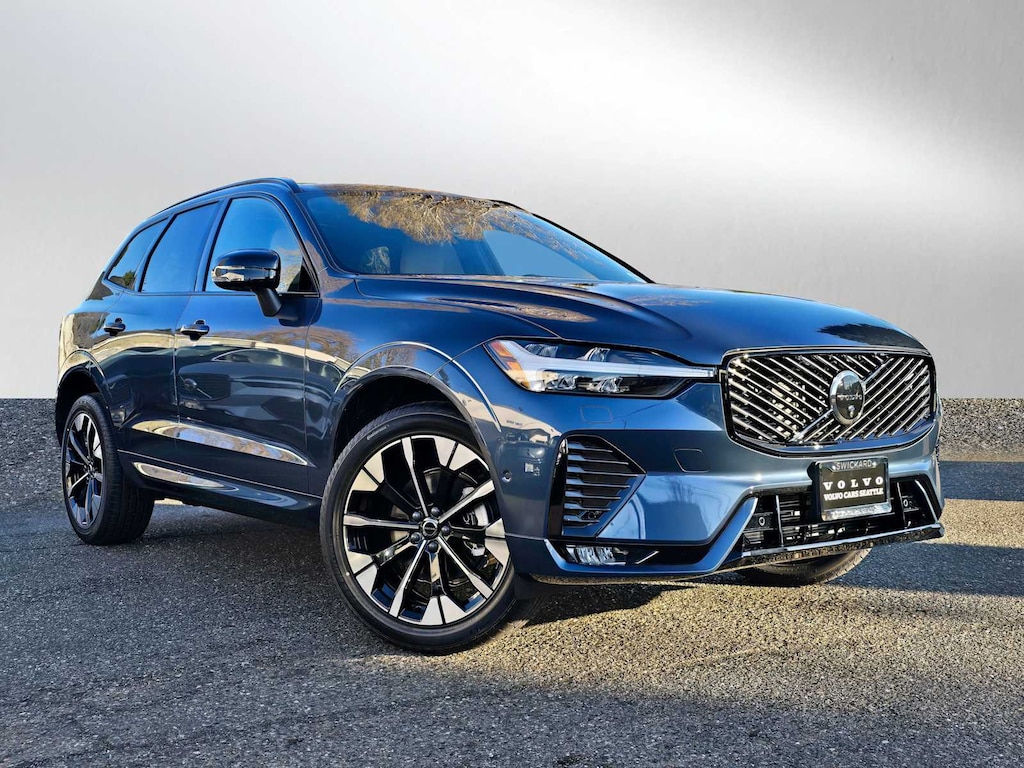 New 2026 Volvo XC60 B5 Plus SUV