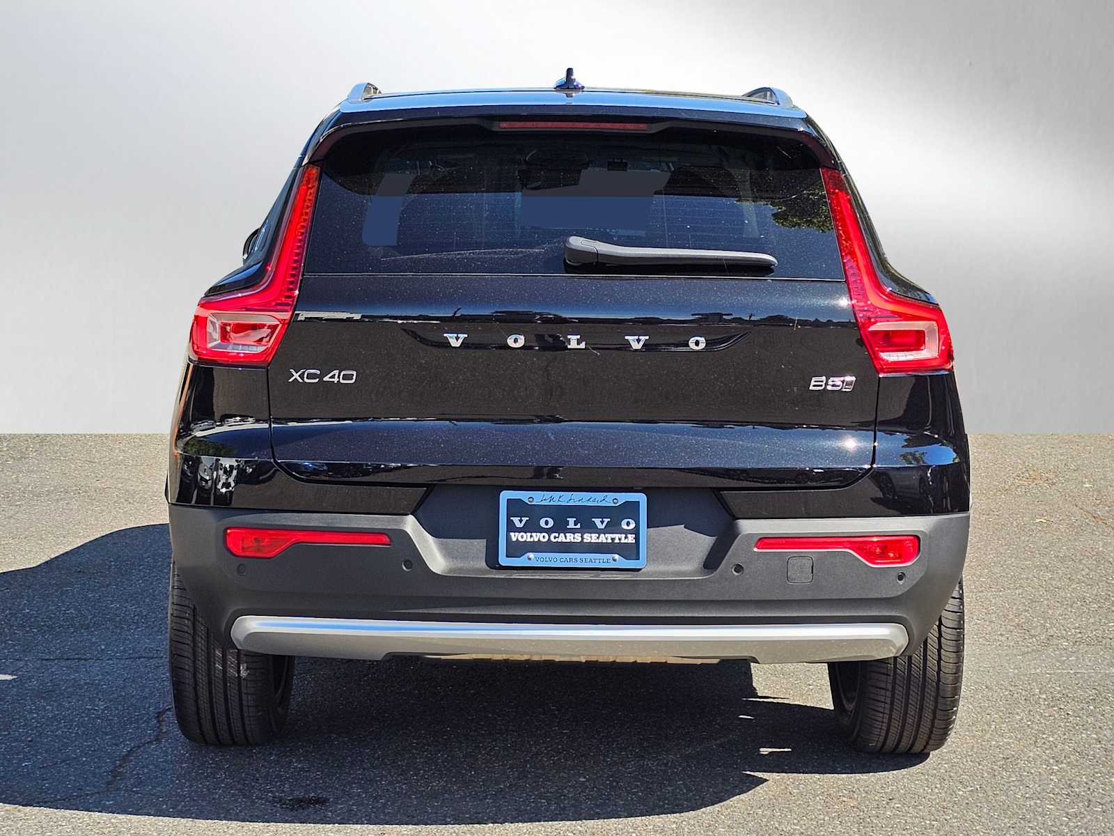 2025 Volvo XC40 Plus - Photo 6