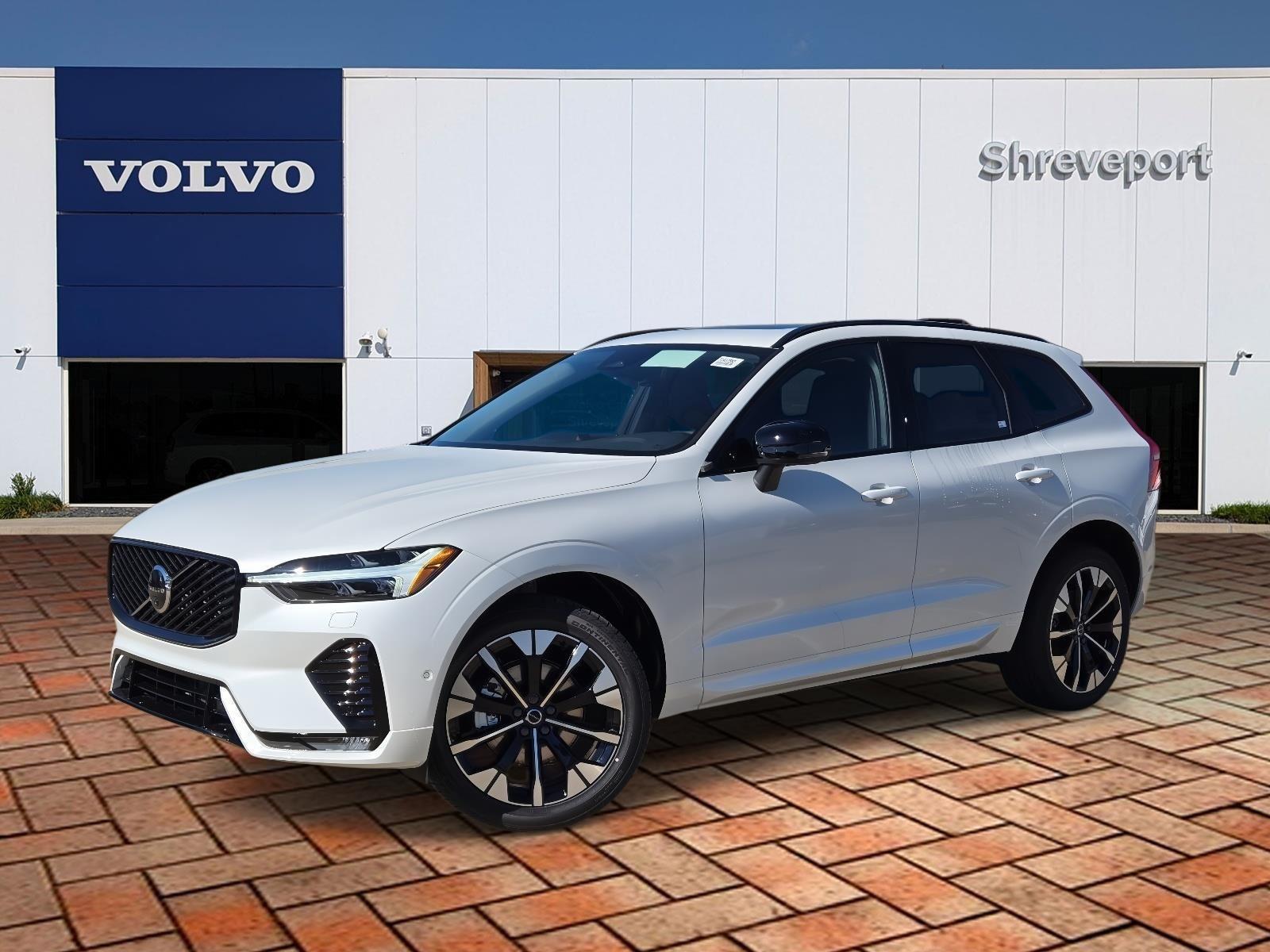 2026 Volvo XC60 B5 Plus Dark AWD's photo