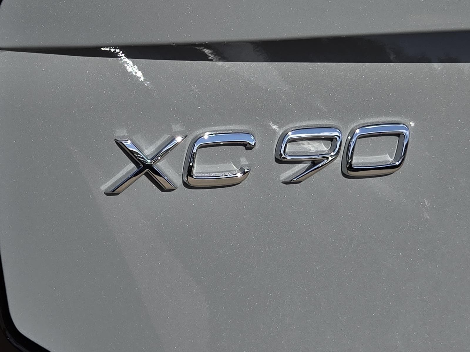 2026 Volvo XC90 Plus - Photo 8
