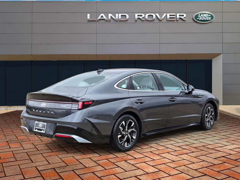 Used 2024 Hyundai Sonata SEL Sedan