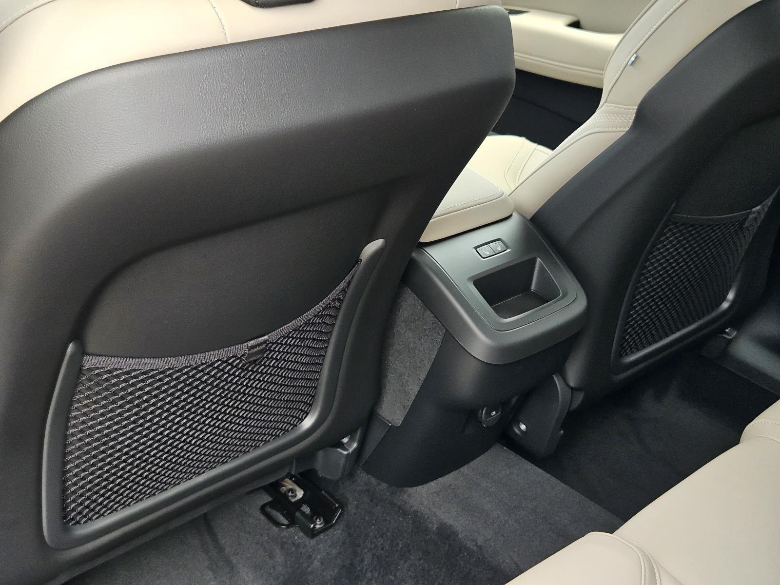 2026 Volvo XC60 Plus - Photo 27