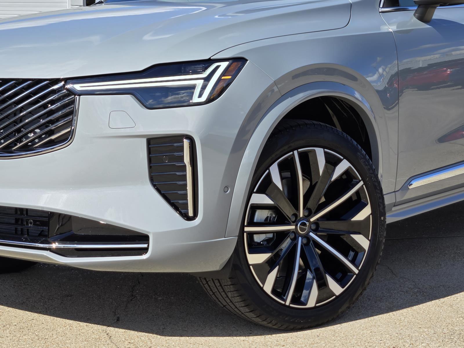 2026 Volvo XC90 Plus - Photo 7