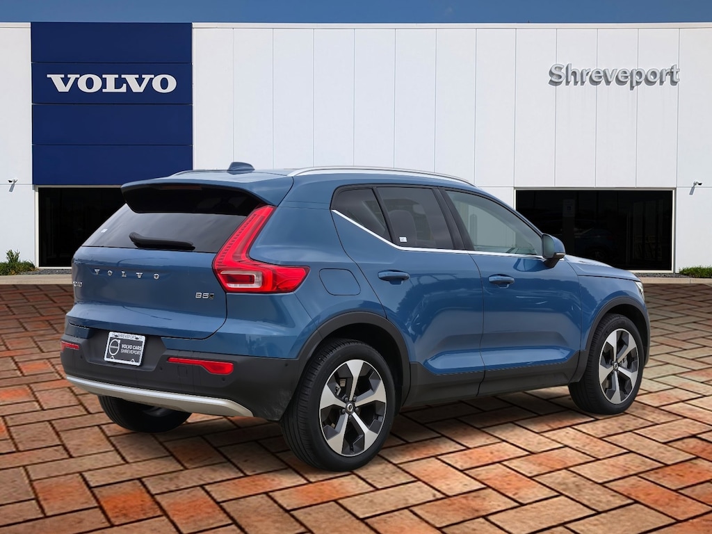 Certified 2025 Volvo XC40 B5 Plus Bright Theme SUV