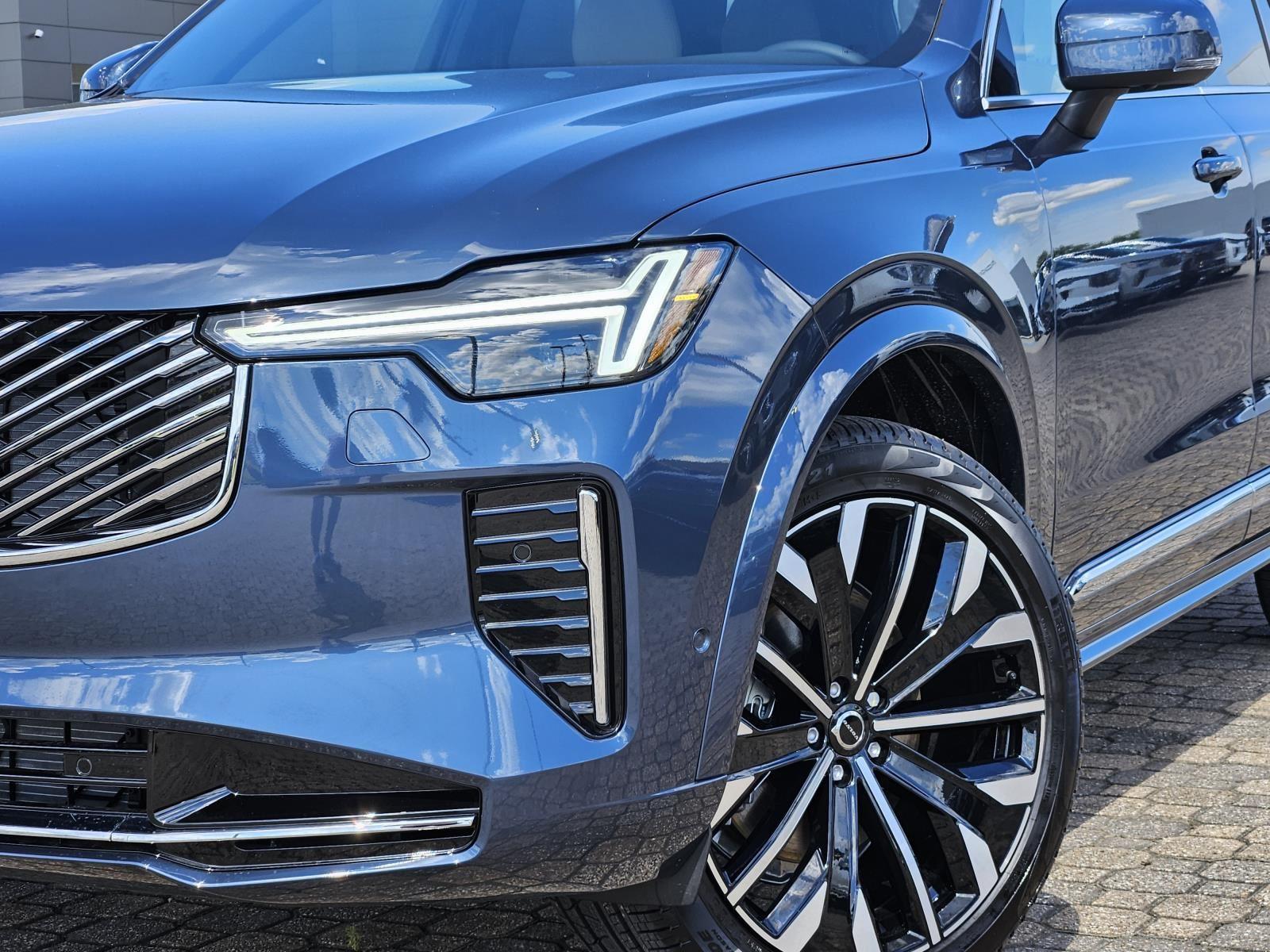 2026 Volvo XC90 Plus - Photo 7