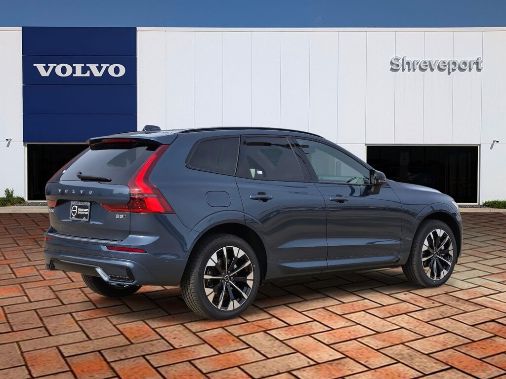 New 2026 Volvo XC60 B5 Plus SUV