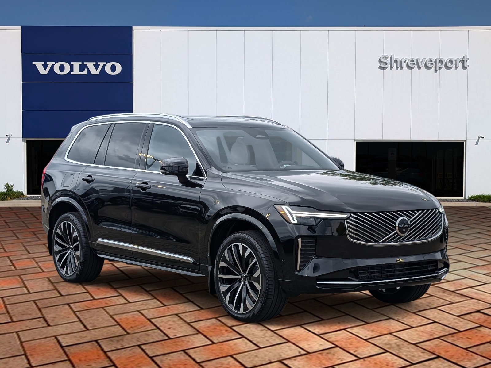 2025 Volvo XC90 AWD Plus photo 3