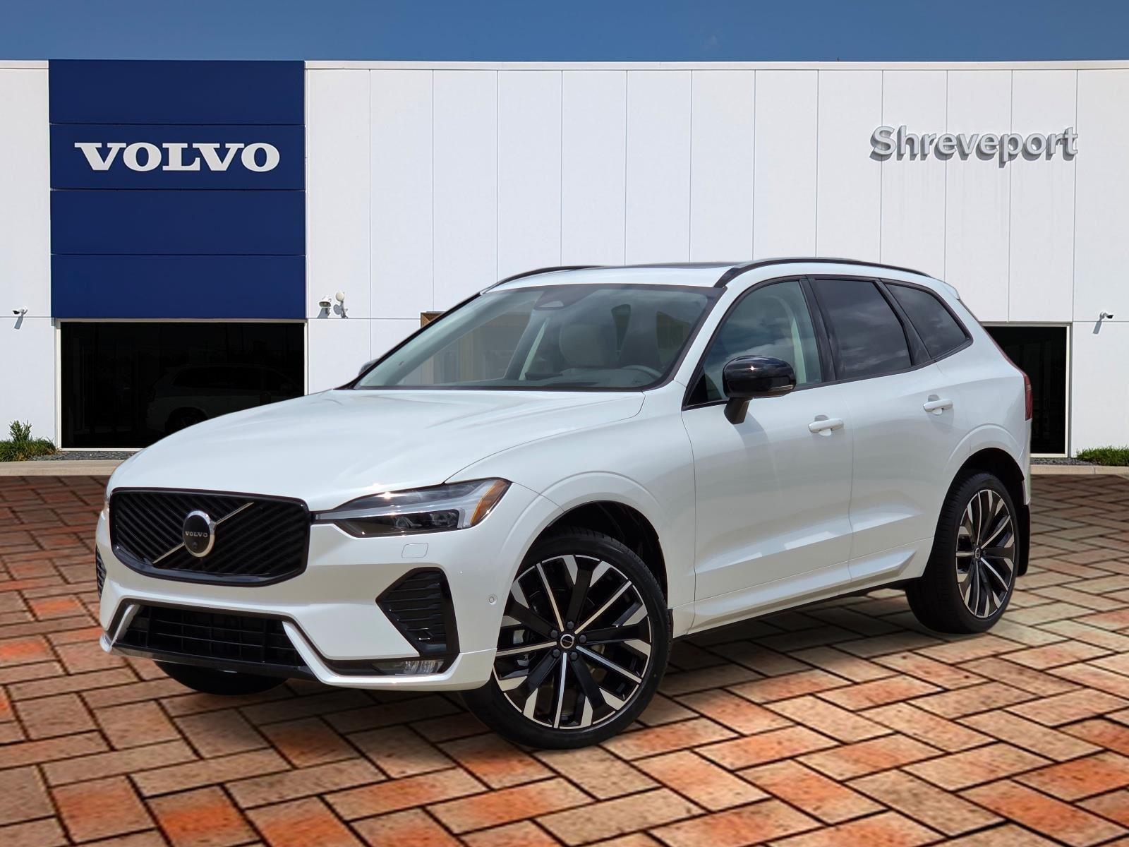 2026 Volvo XC60 B5 Ultra Dark AWD's photo