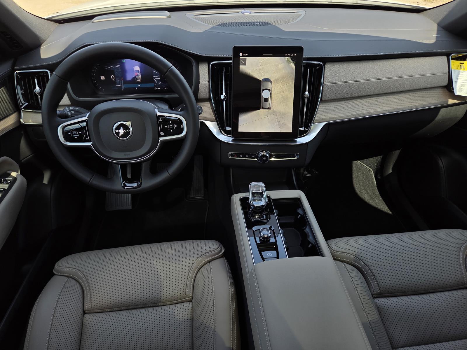 2026 Volvo XC90 Ultra - Photo 15