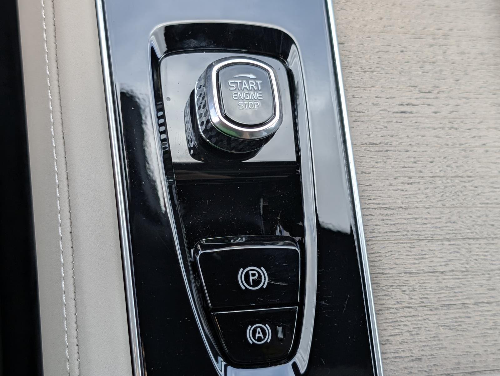 2026 Volvo XC90 Plus - Photo 19