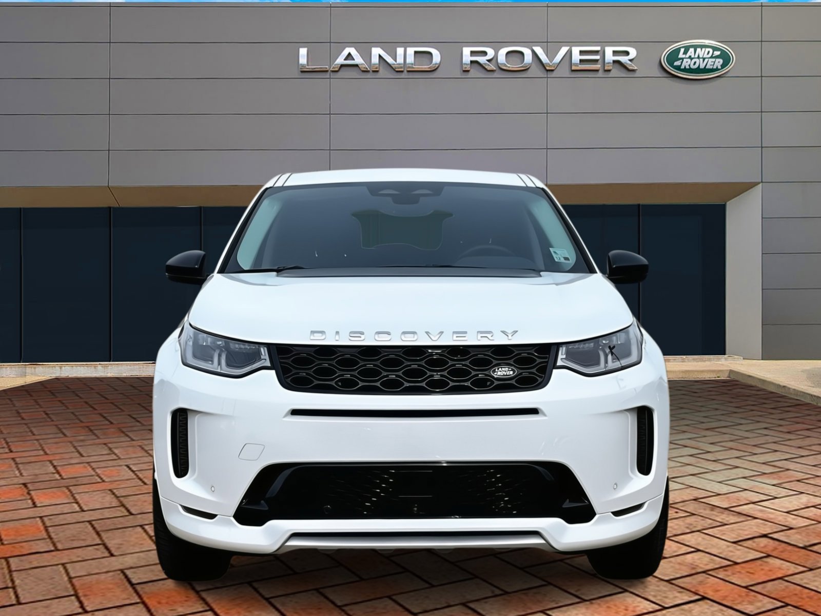 2025 Land Rover Discovery Sport S photo 2