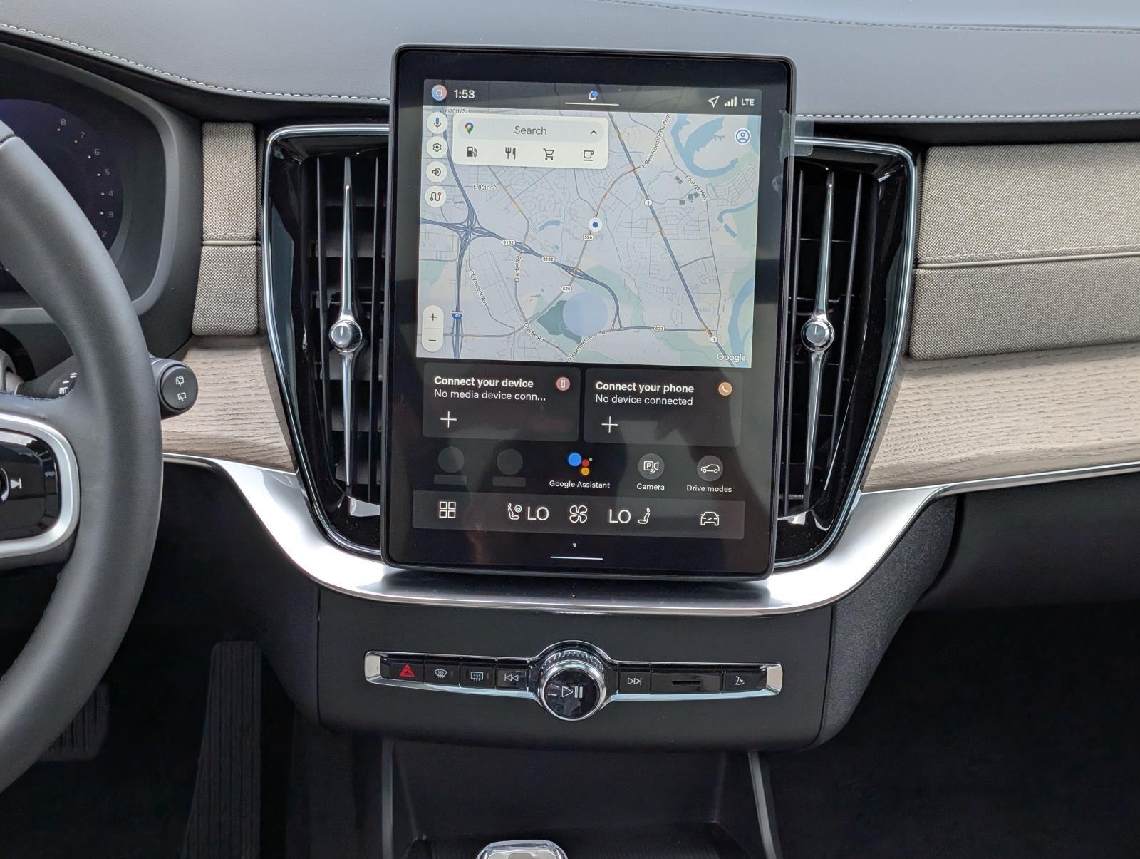 2026 Volvo XC90 Plus - Photo 29