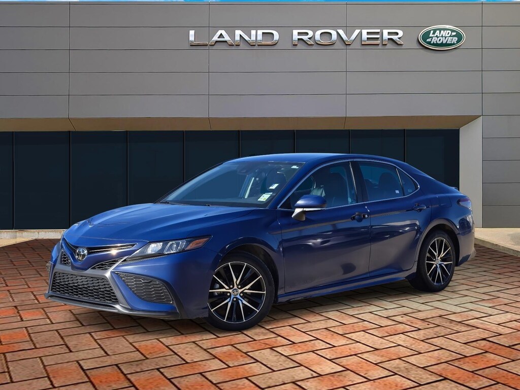 Used 2024 Toyota Camry SE Sedan