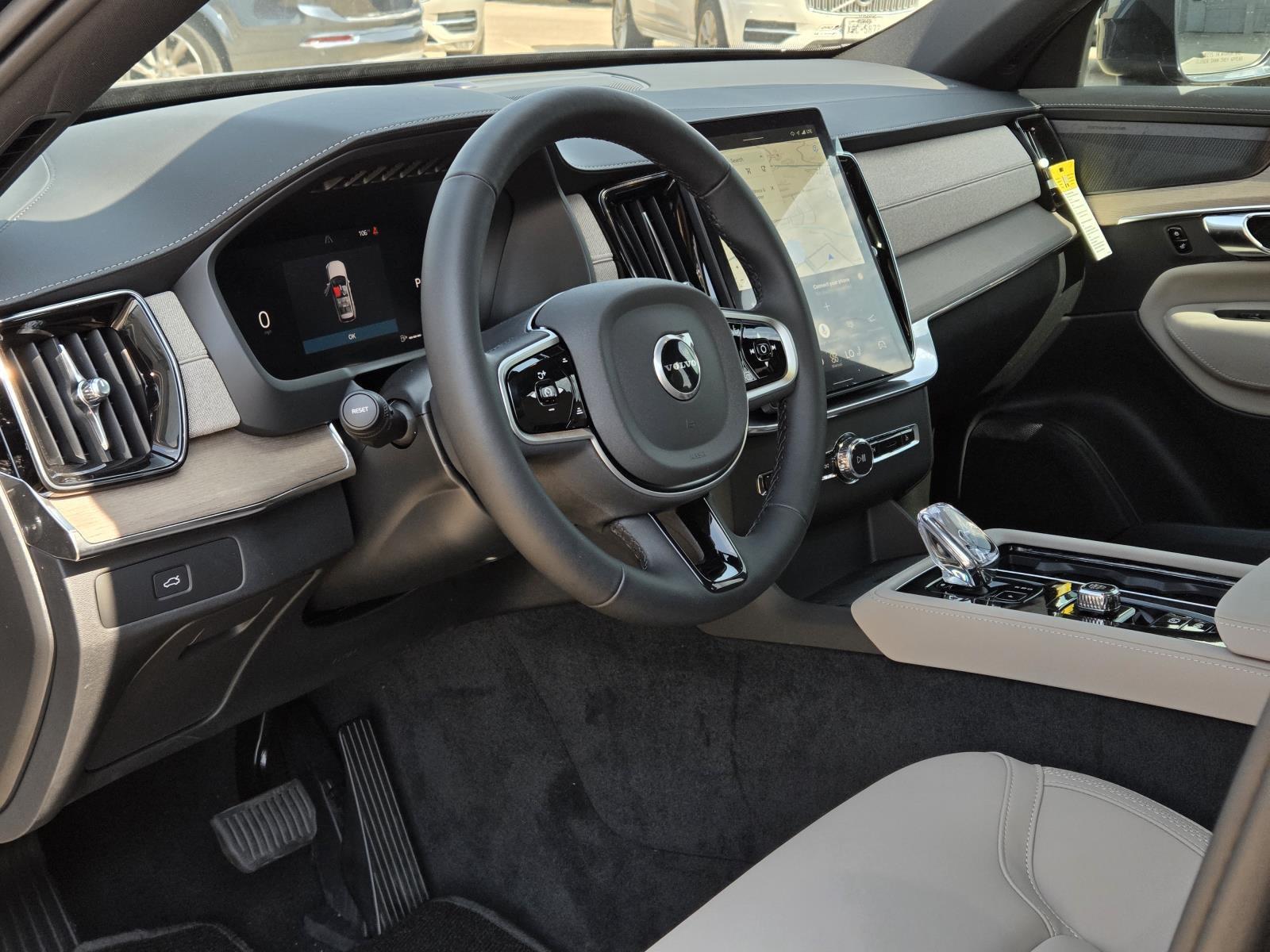 2026 Volvo XC90 Plus - Photo 34