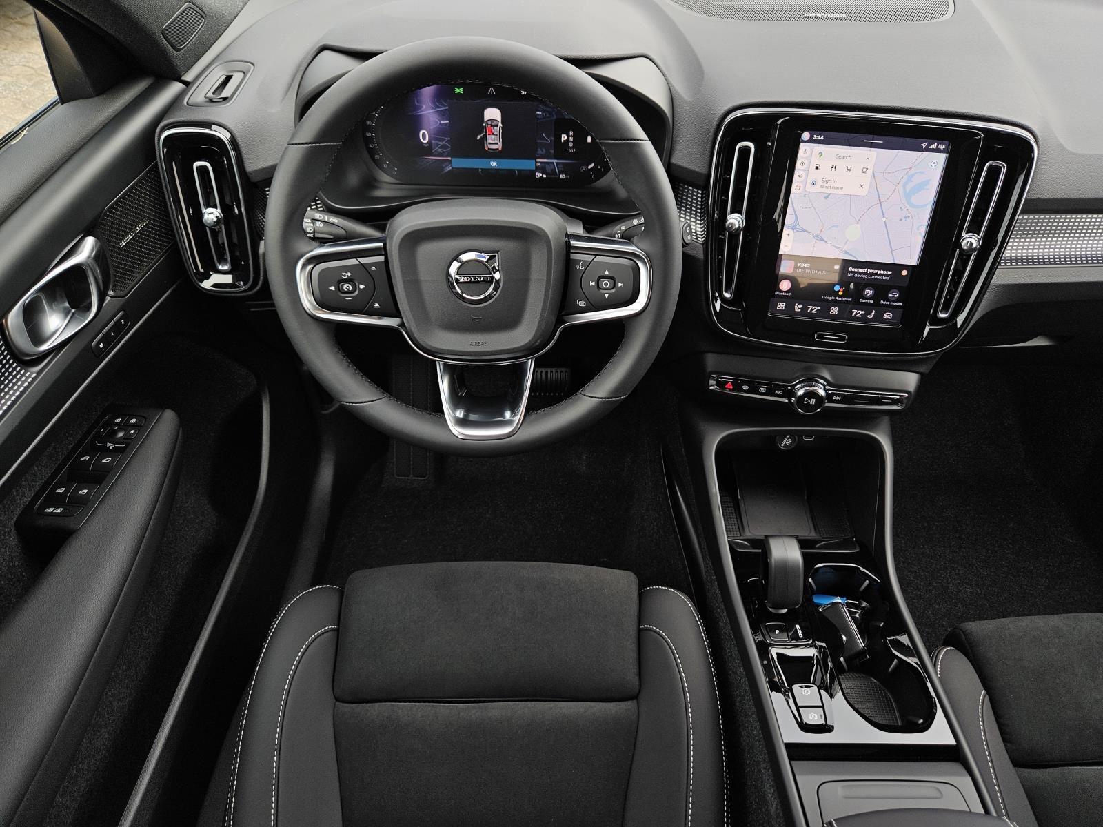 2026 Volvo XC40 Ultra Black Edition - Photo 28