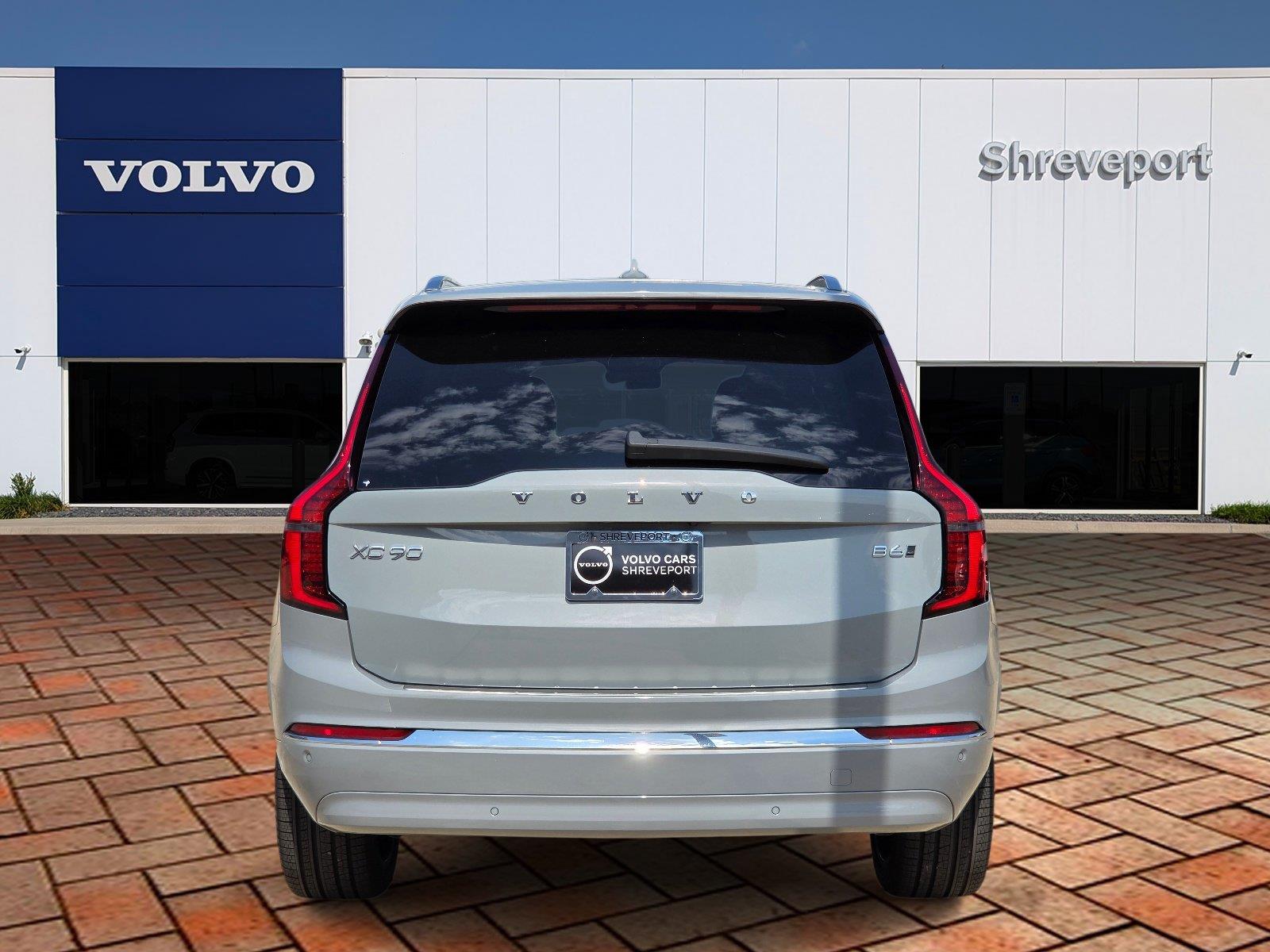 2026 Volvo XC90 Plus - Photo 5