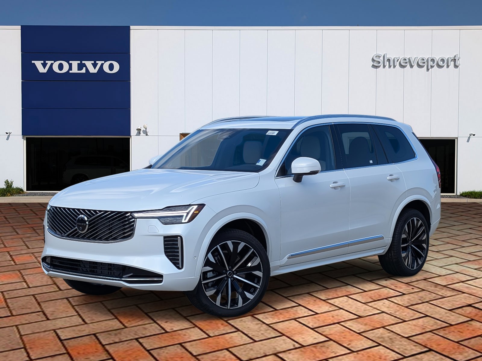 2026 Volvo XC90 Plus's photo