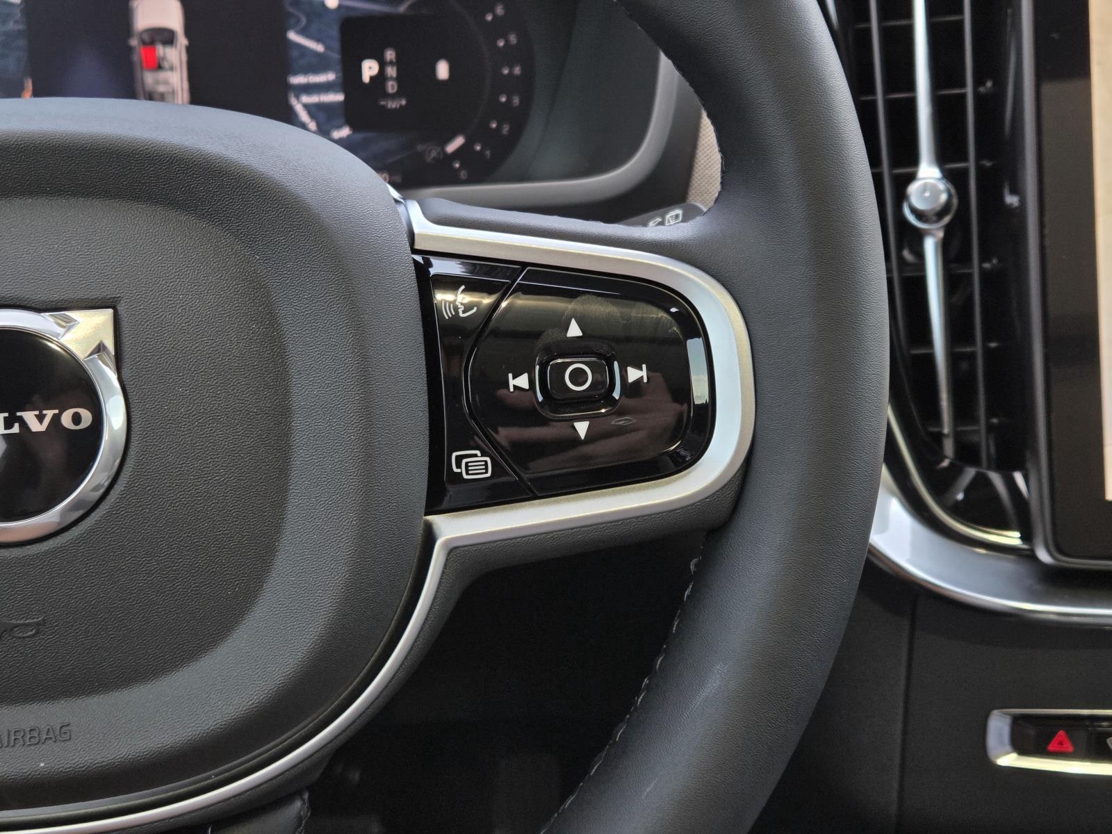 2026 Volvo XC90 Ultra - Photo 21