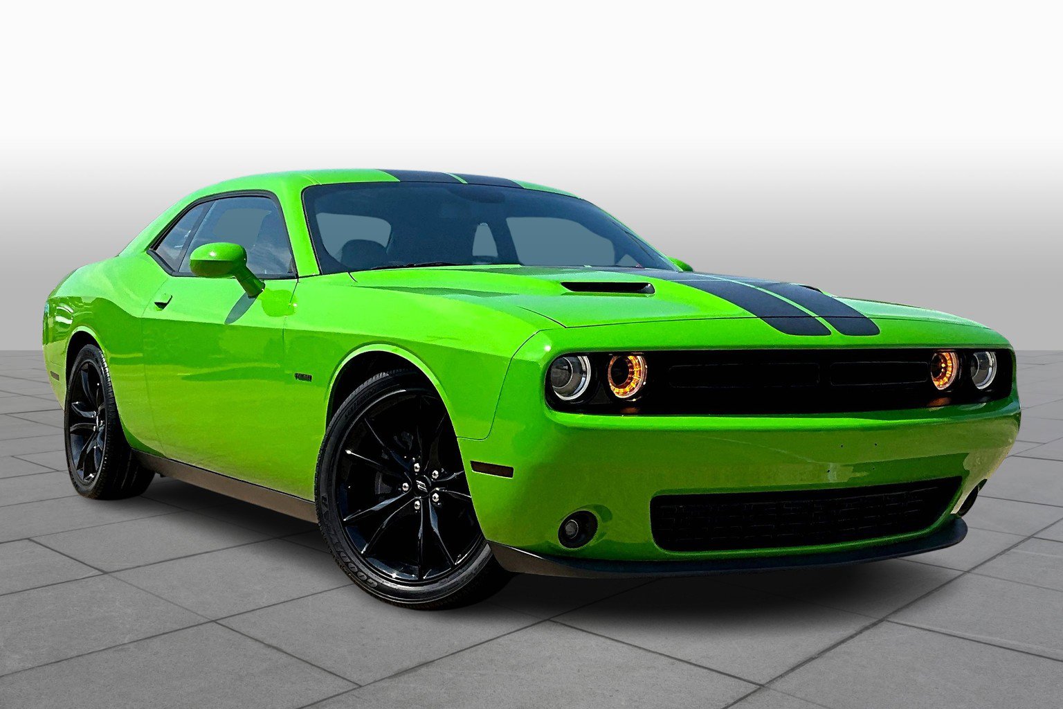 Used 2017 Dodge Challenger R/T with VIN 2C3CDZBT3HH592695 for sale in Shreveport, LA