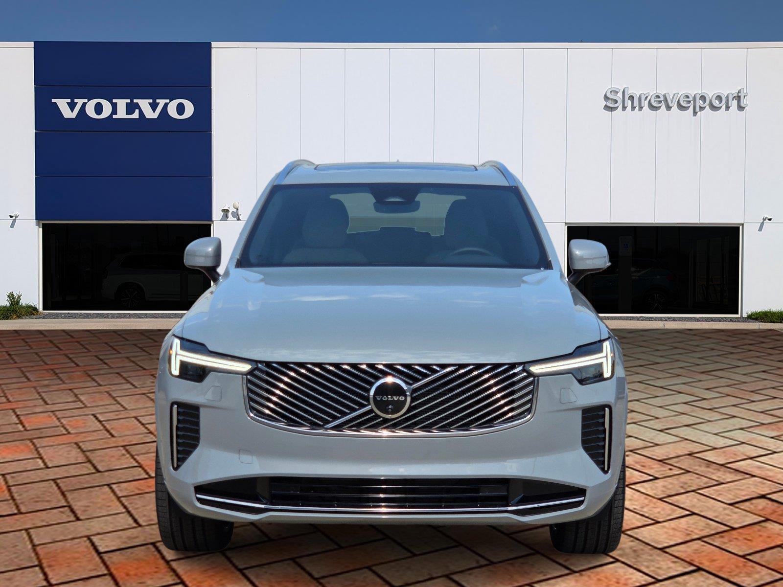2026 Volvo XC90 Plus - Photo 2