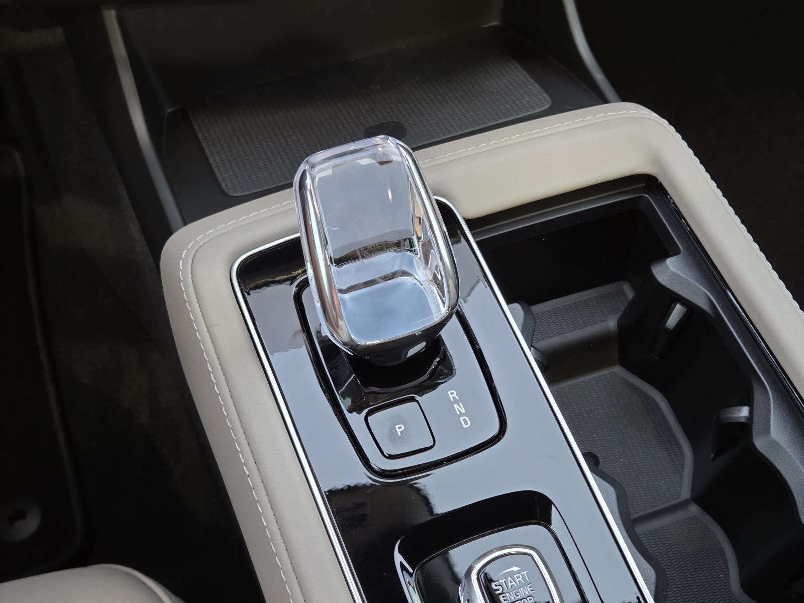 2026 Volvo XC90 Plus - Photo 29