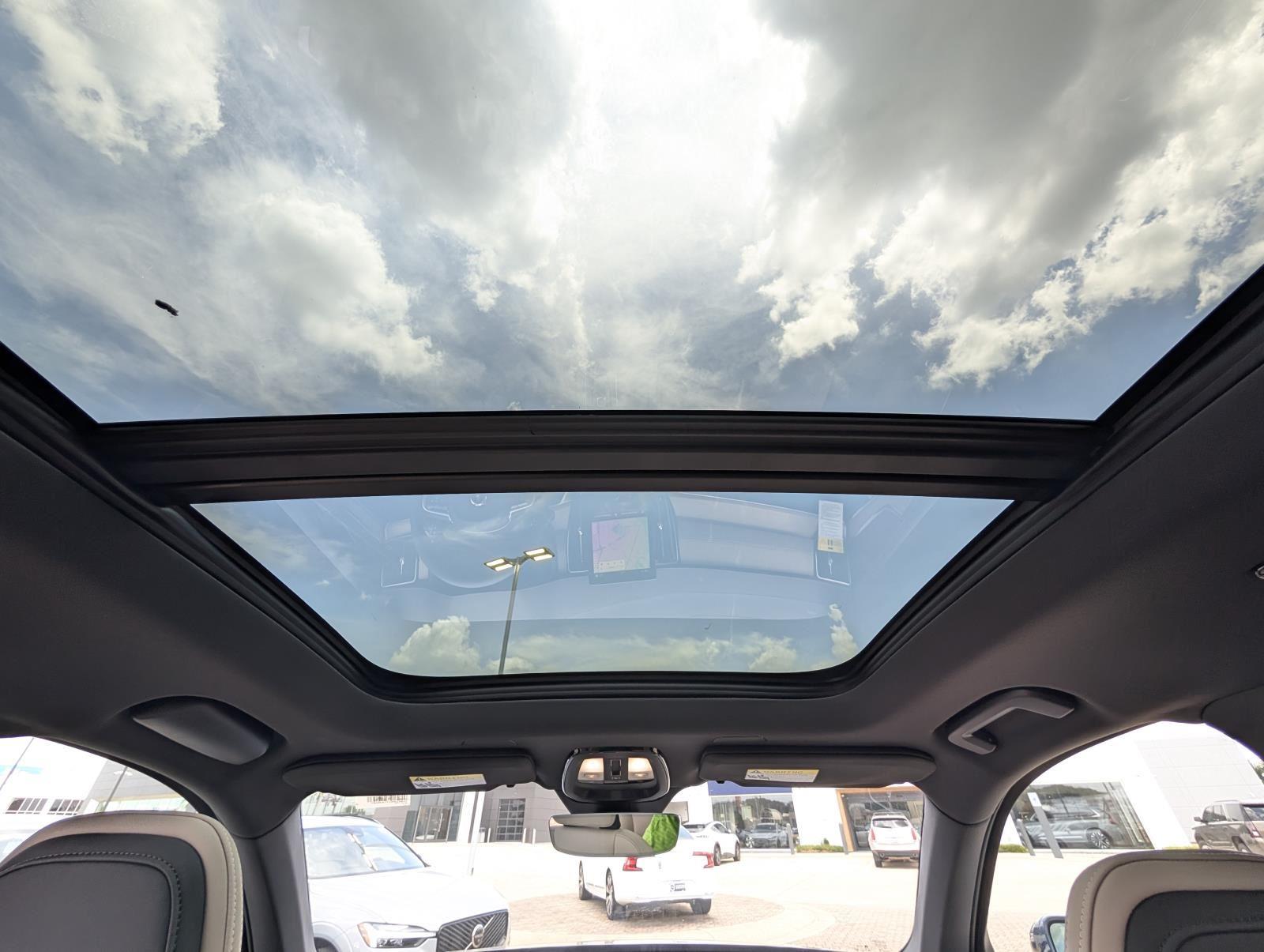2026 Volvo XC90 Plus - Photo 32