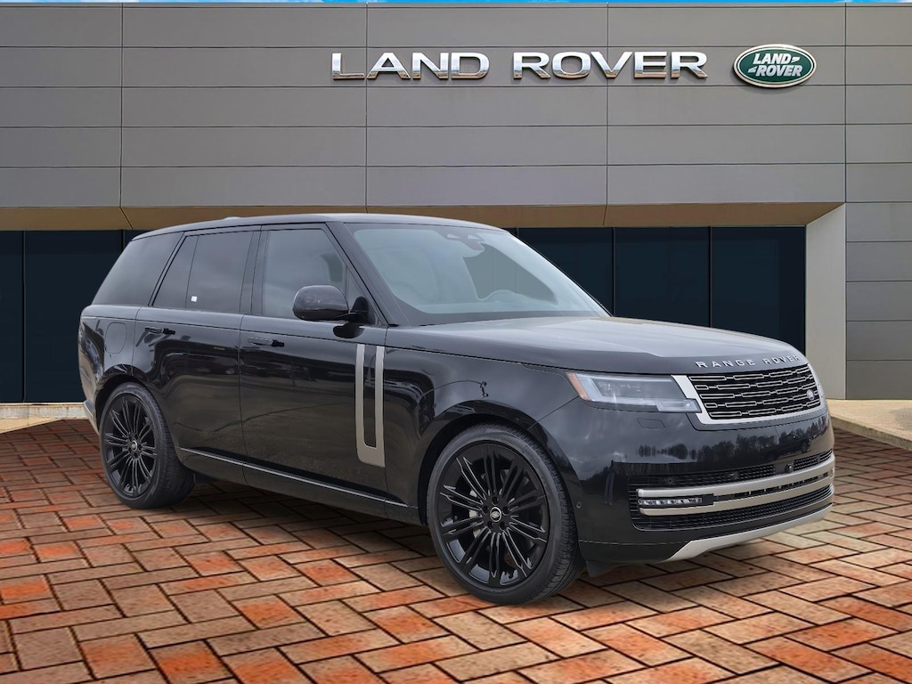 Used 2024 Land Rover Range Rover P400 SE SUV