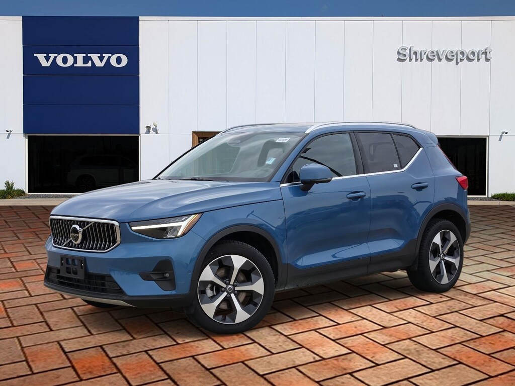 Certified 2025 Volvo XC40 B5 Plus Bright Theme SUV