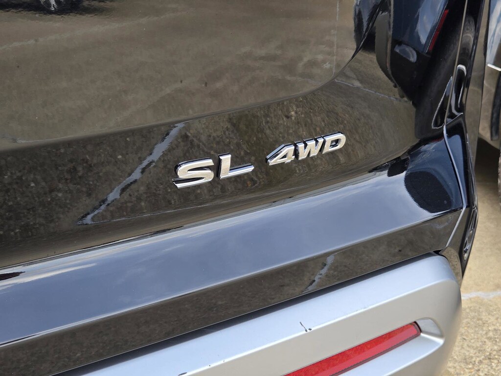 Used 2025 Nissan Pathfinder SL SUV