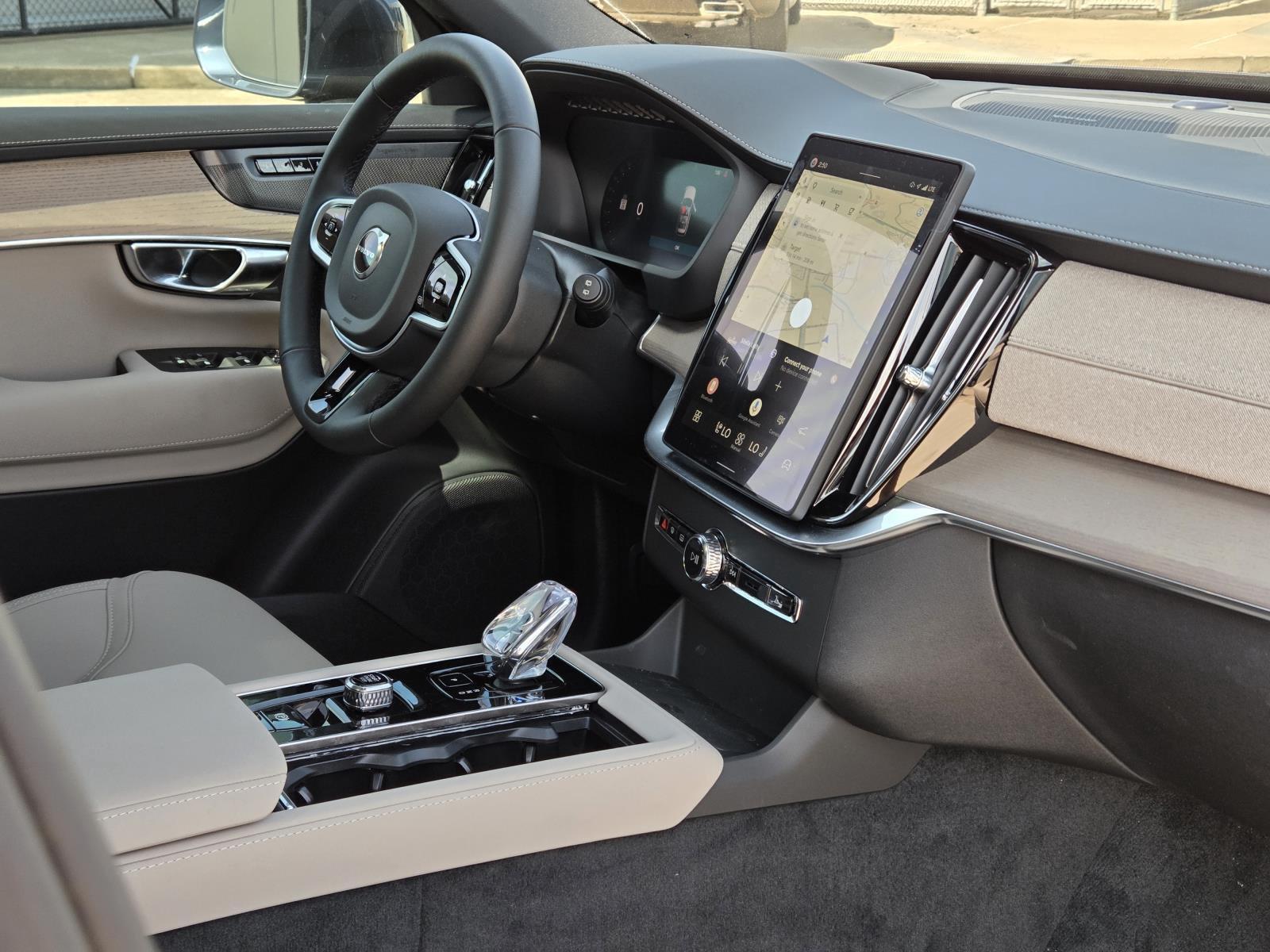 2026 Volvo XC90 Plus - Photo 41