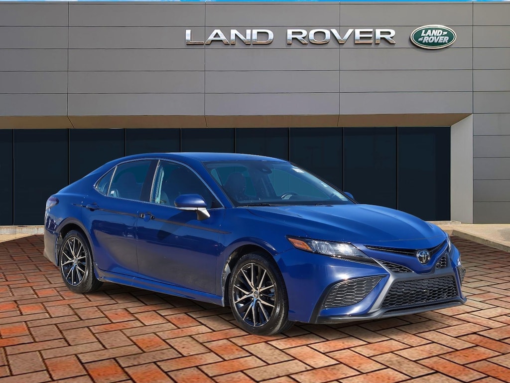Used 2024 Toyota Camry SE Sedan