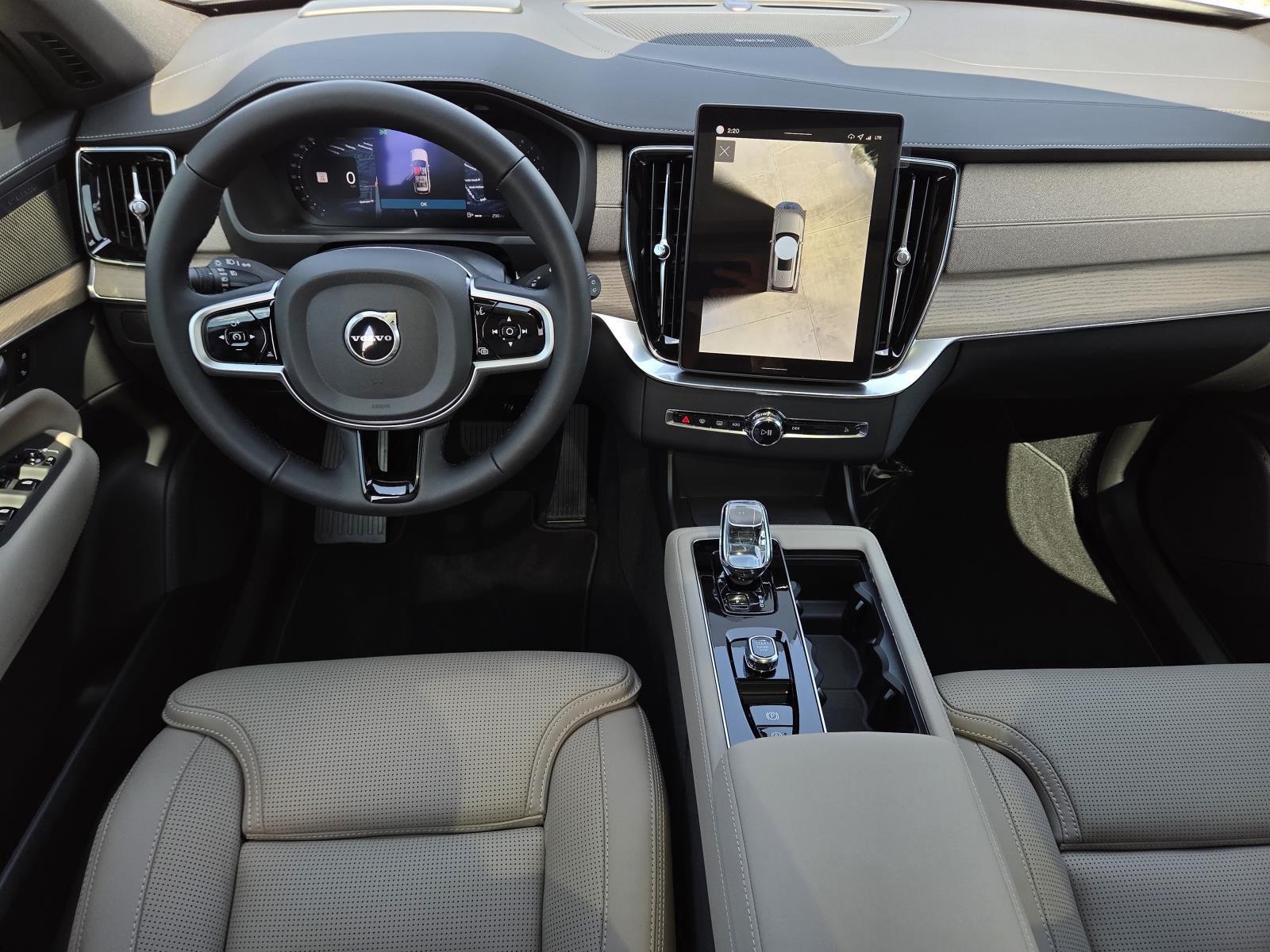 2026 Volvo XC90 Ultra - Photo 14
