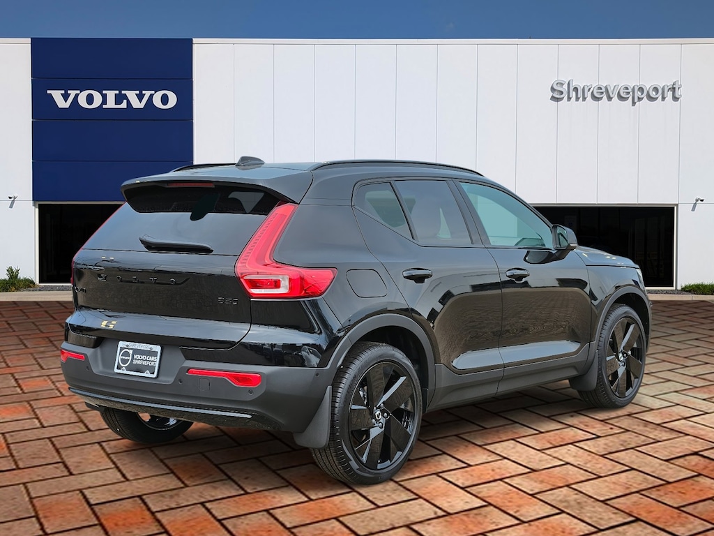 New 2026 Volvo XC40 Ultra Black Edition B5 AWD Ultra Black Edition