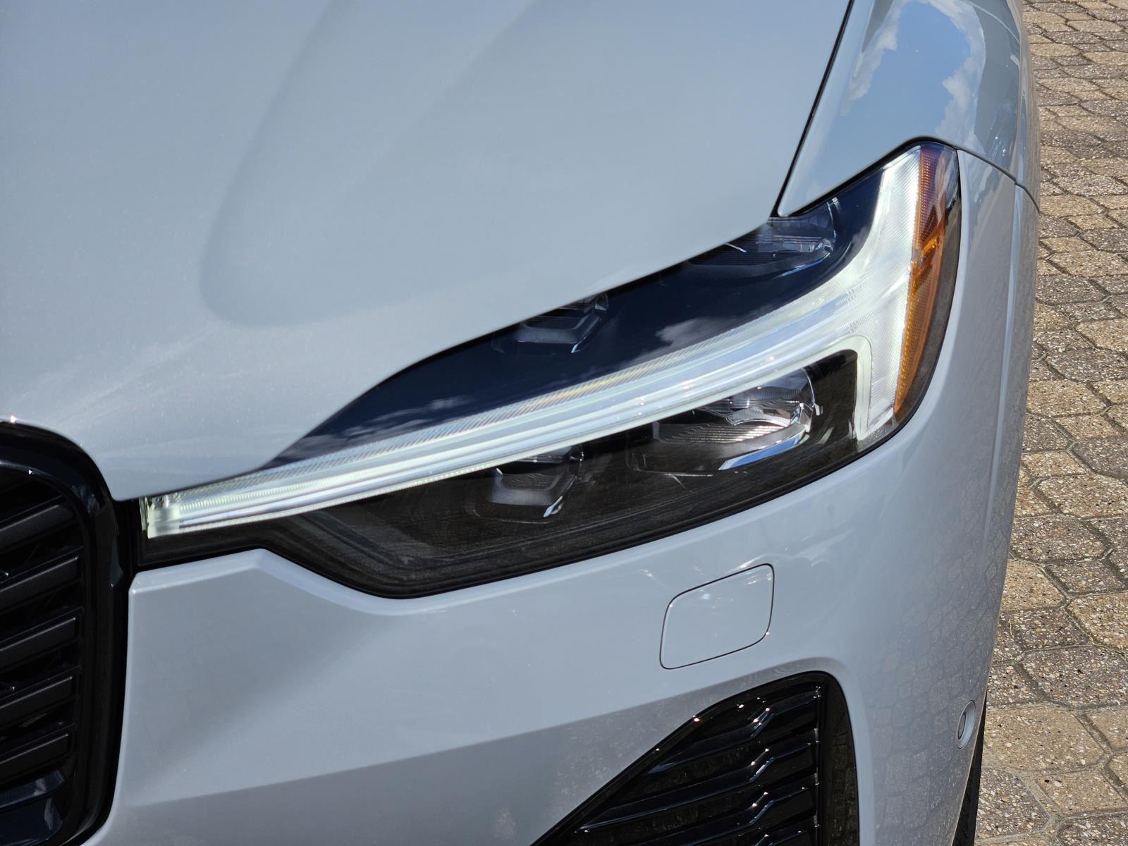 2026 Volvo XC60 Plus - Photo 7