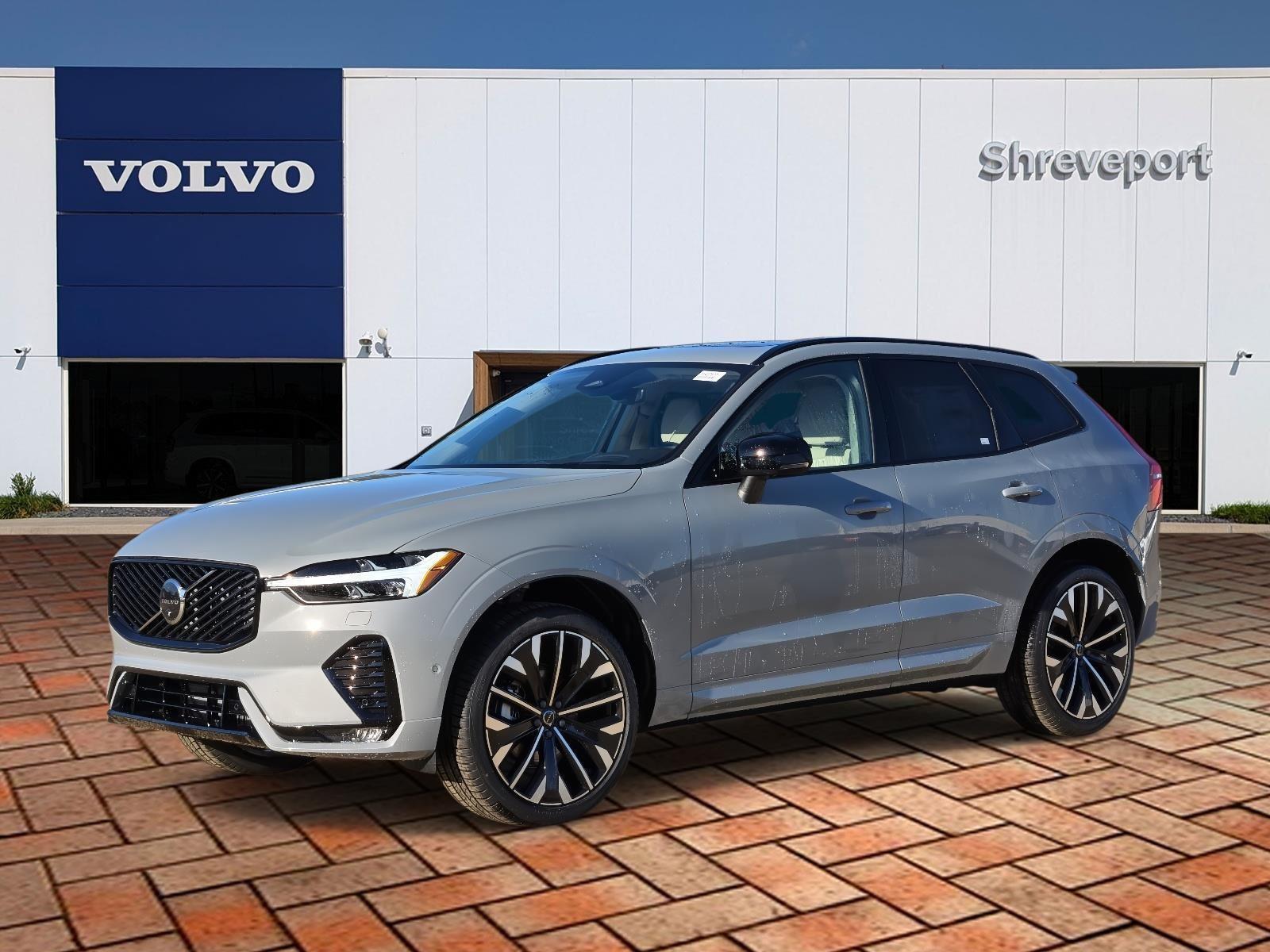 2026 Volvo XC60 B5 Ultra Dark AWD's photo