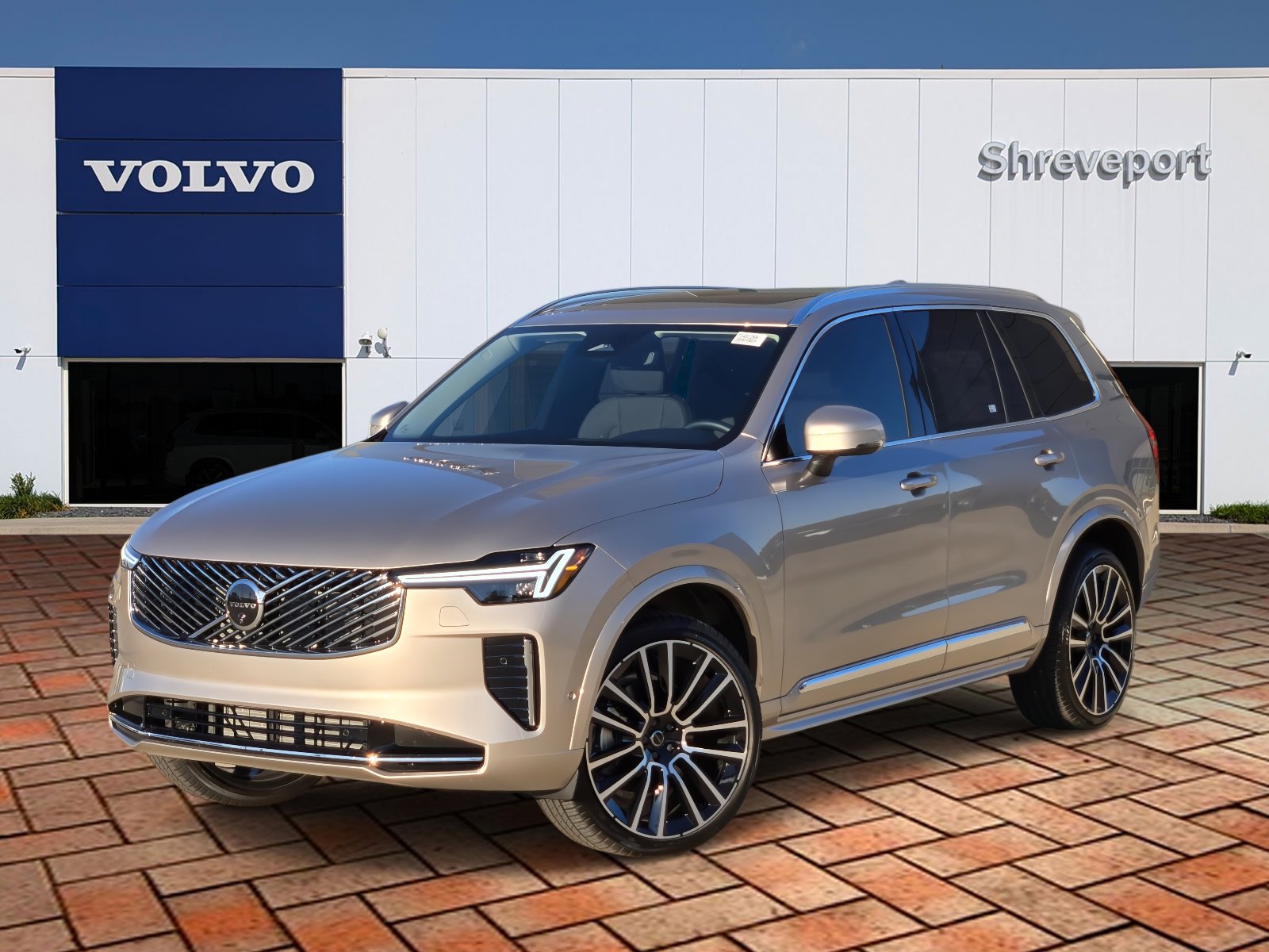 2026 Volvo XC90 Plus's photo