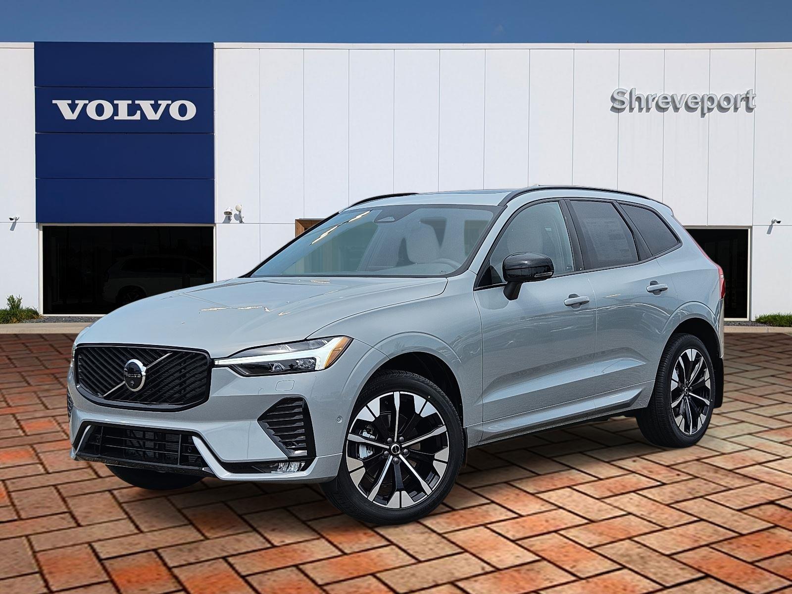2026 Volvo XC60 B5 Plus Dark AWD's photo