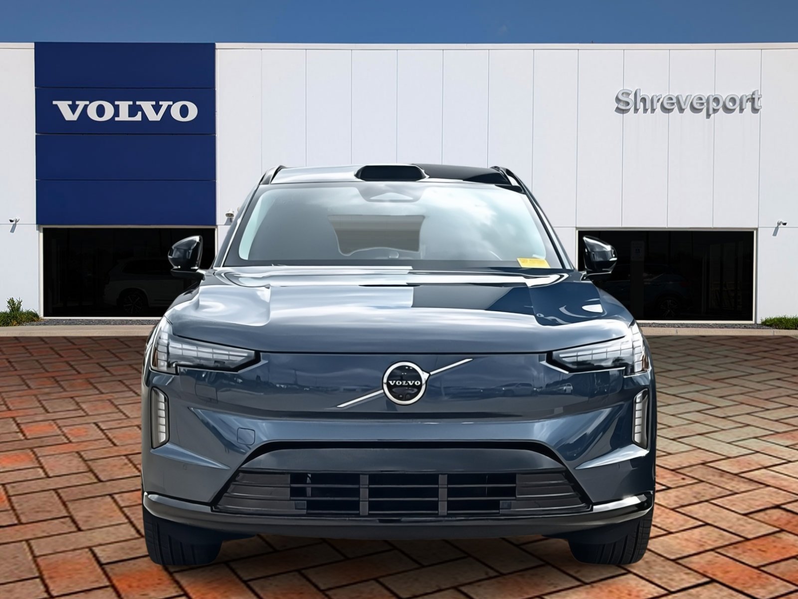 2025 Volvo EX90 Twin Motor Performance Ultra photo 2
